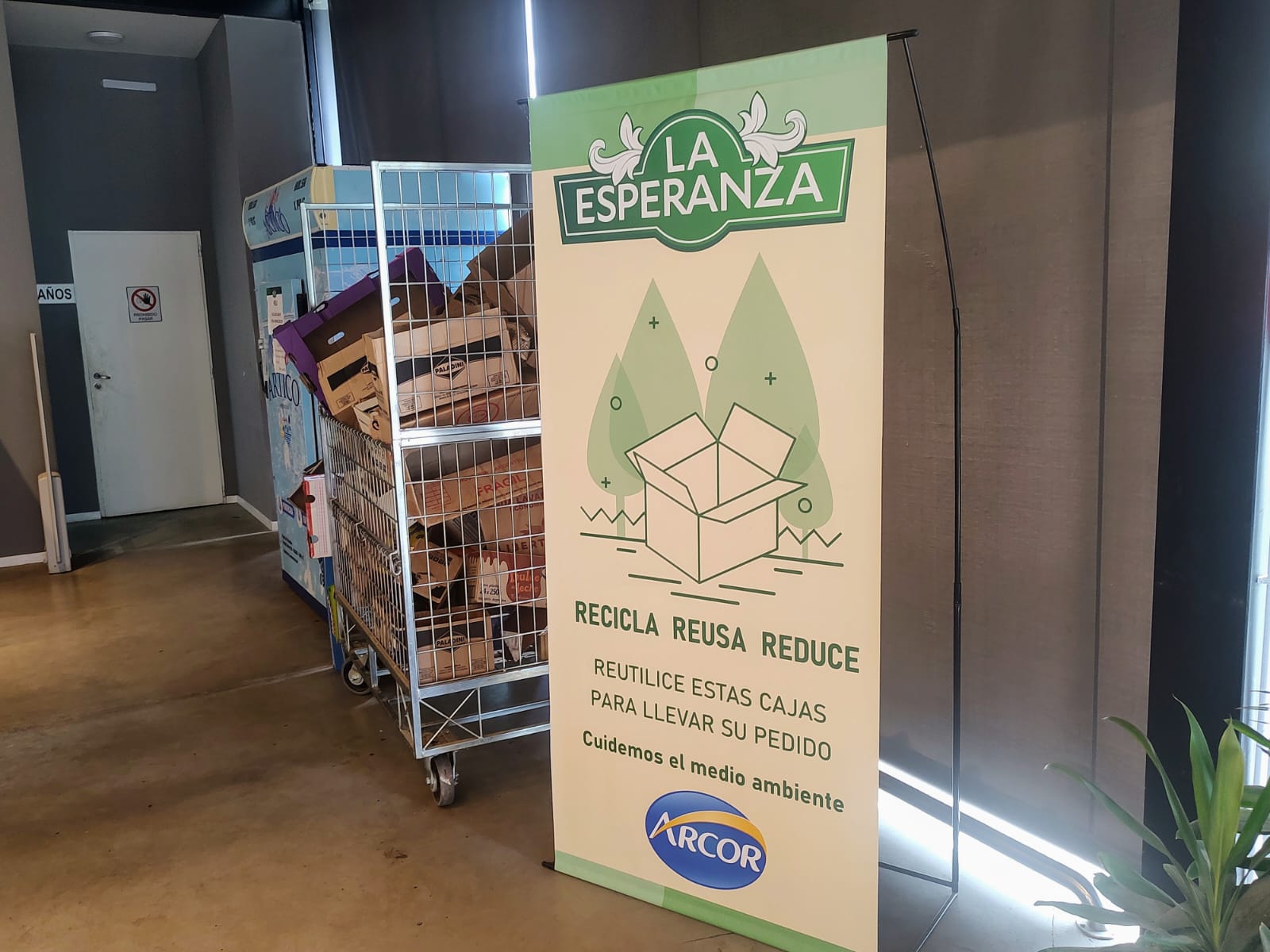 Supermercados “La Esperanza” ofrece bolsas reutilizables comprometido con el cuidado del ambiente 